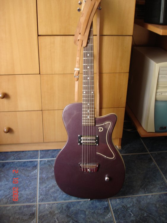 Danelectro_01.thumb.jpg.1328b966149fd509f9ce929c09af4e41.jpg