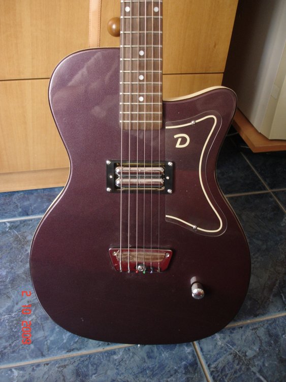 Danelectro_02.thumb.jpg.d3935ba4258ee407bdc625c50a1df912.jpg