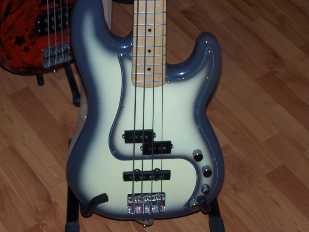 Funky_Bass.thumb.JPG.67982c0886a9e5abf87454b542a40965.JPG