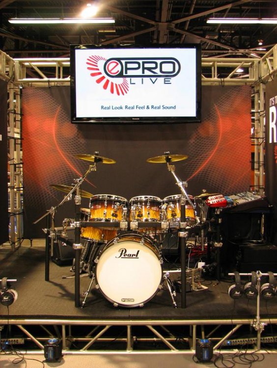 Pearl_e-Pro_Live_@_NAMM_2010.thumb.jpg.c19685e9cdd8447b412d5c556ec32ef2.jpg