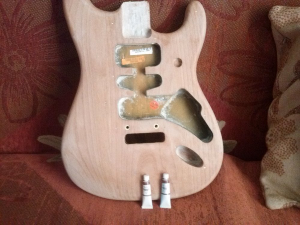 fender_16.thumb.jpg.238ea91678da54884b1fb19433c68ff3.jpg