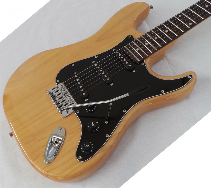 natural_fender_strat_rino88_body_0.thumb.jpg.52a59a4400309856fdb0708b980f32b6.jpg