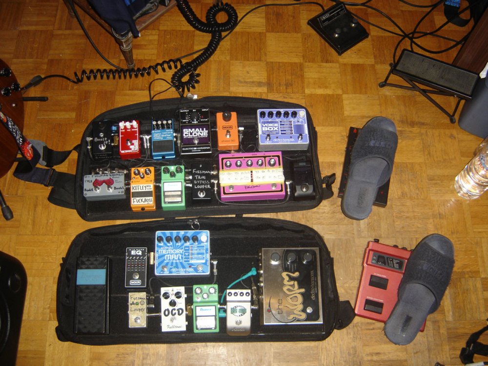 pedals_fuzzman.thumb.JPG.c331a1e4df94b9dc0583c164bd06c0d6.JPG