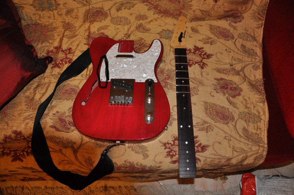 tele_semi_hollow.thumb.jpg.675fd5b5a881cd51313803b69f3aaa02.jpg